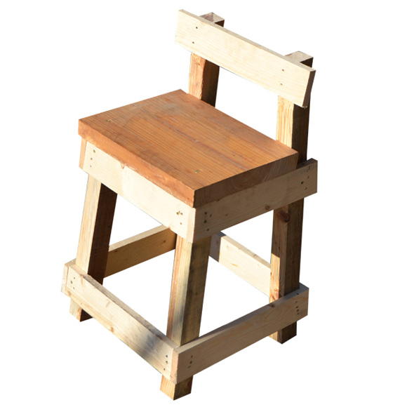 Cada vez es más frecuente el empleo de los palets como materia prima para la elaboración de sensacionales muebles y diversos elementos para decorar otras estancias del hogar u oficina logrando verdaderos ambientes al estilo vintage, retro o industrial. Si estás pensando optar por un mobiliario funcional y que le de vida a tu entorno, no te pierdas las rebajas que terrazasconpalets.com estará realizando hasta el 31 de julio.